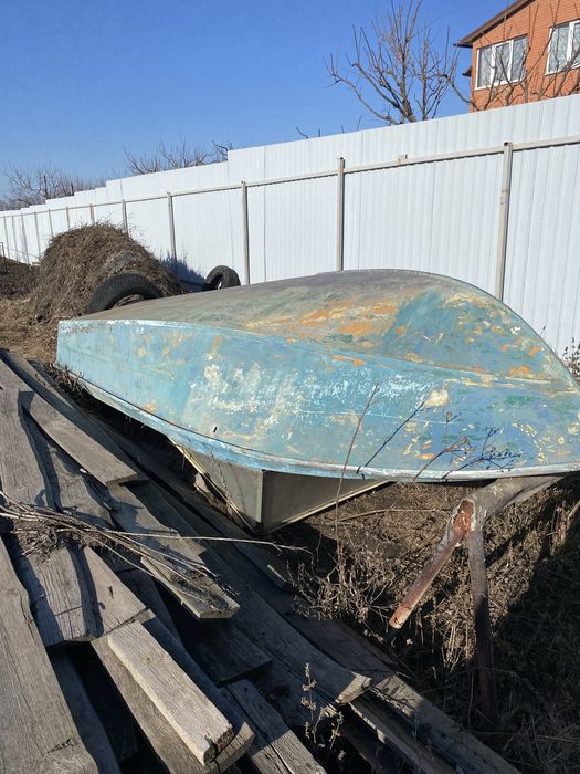 Продам лодку недорого