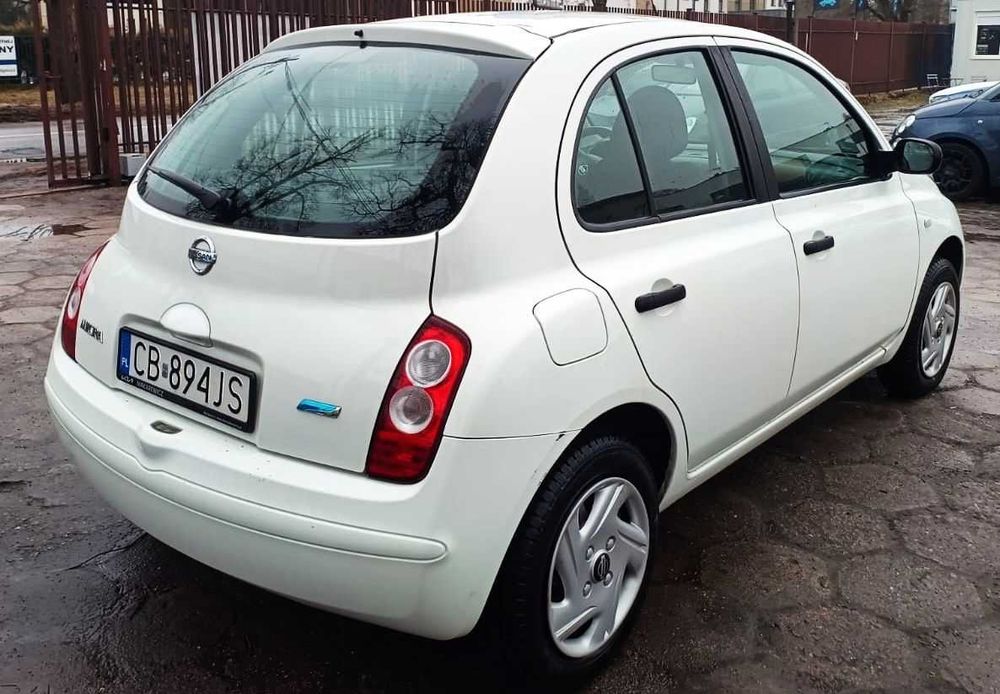 Micra 2009 1.2 ben 134 tys przebiegu bez rdzy rozrząd łańcuch sprawna