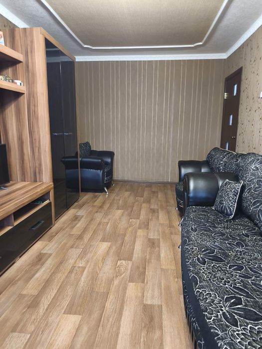 Продам 3 Кімнатну квартиру в гарному  розташувані, Міста Лозова