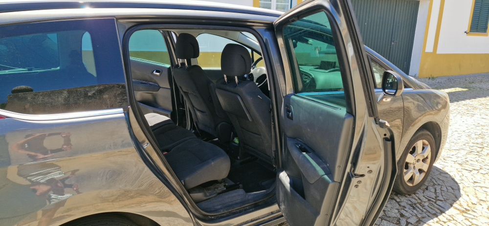 Peugeot 5008 Blue HDI Style