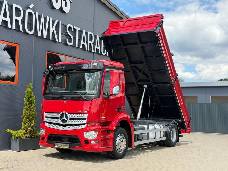 Mercedes-Benz Antos Actros 1827 // wywrotka 3-stronna // 2015 r. // Klima //  Antos Actros 1827 // wywrotka 3-stronna // 2015 r. // Klima //