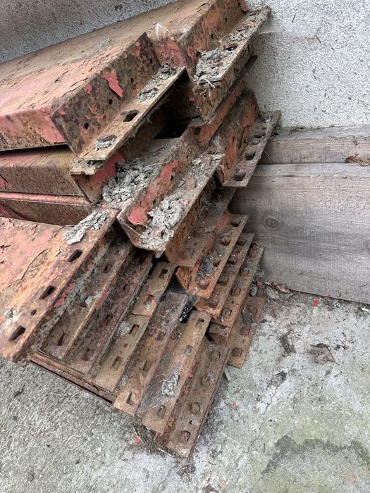 Regal magazynowy poprxeczki