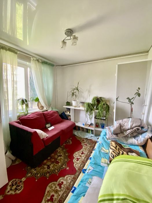 Продам 3-кімнатну квартиру на Ювілейній