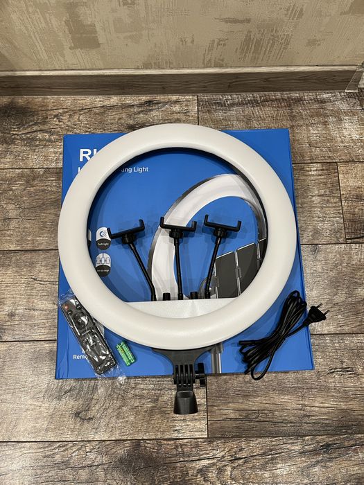 Кільцева LED лампа RL-14, RL-18 зі штативом 210см