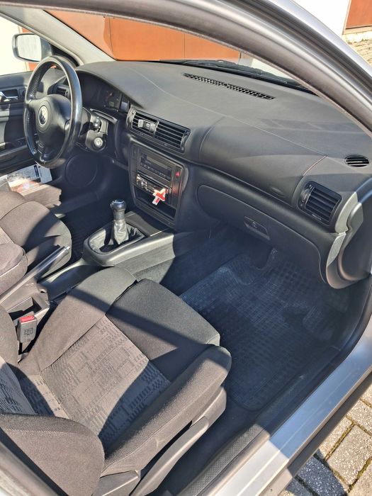 vendo volkswagen passat variante tdi 115