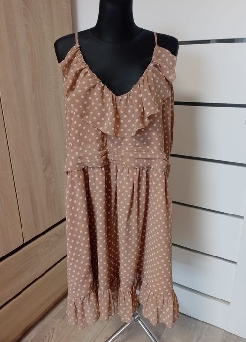 Letnia zwiewna sukienka 54/56