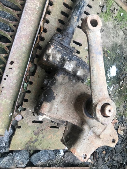 Мотори та інші запчастини