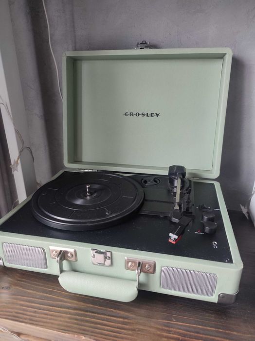 Вініловий програвач Crosley Cruiser Mint