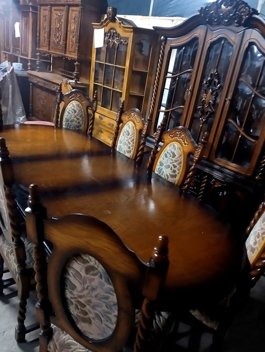 Meble dębowe kredens stół komoda