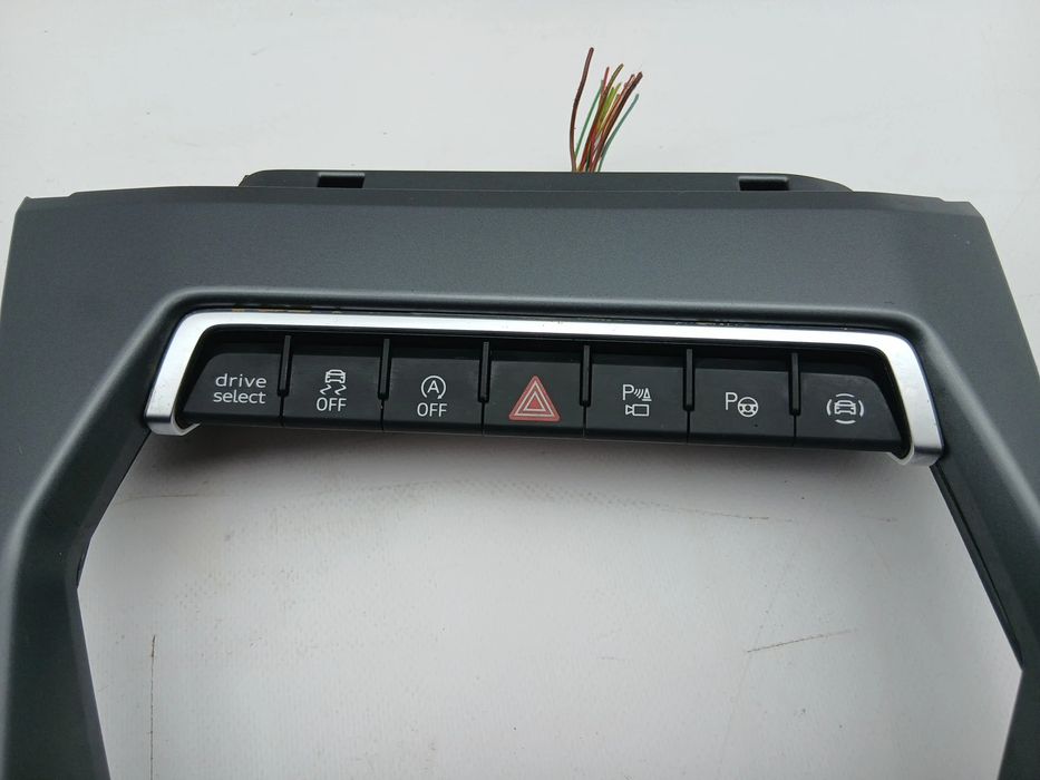 Moldura da consola central / rádio / aro AUDI A3 Sportback (8YA)