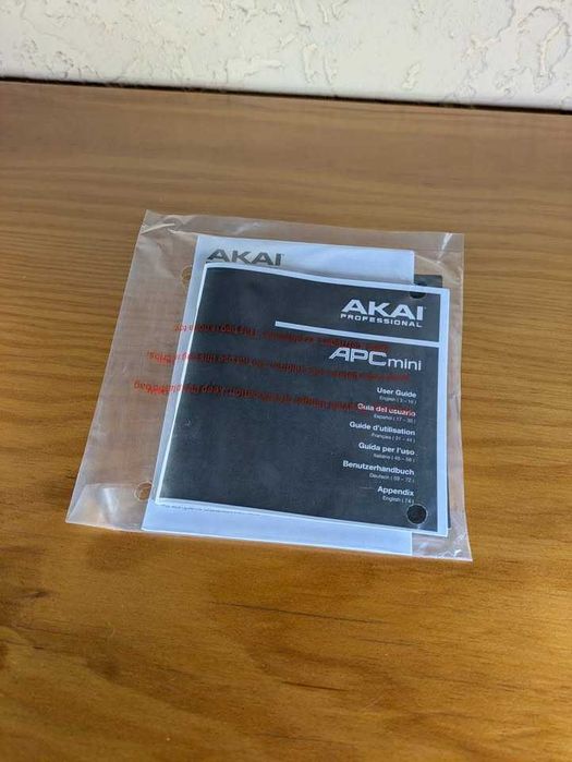 Akai APC Mini MK2 – Como Novo | Estado Impecável