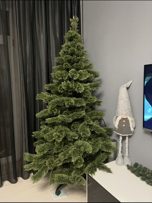 Искусственная елка, штучна ялинка