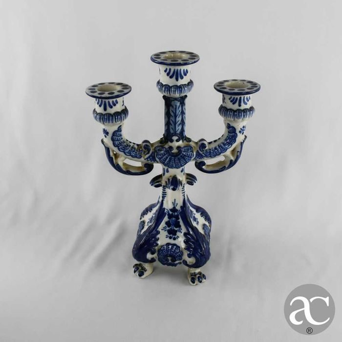 Par de candelabros de 3 lumes em faiança Cavaco – Gaia