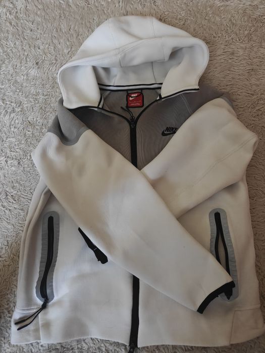 Nike tech fleece reflective