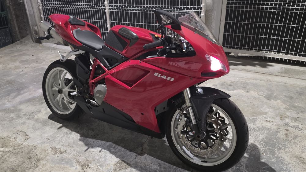 Ducati 848 Bom Estado