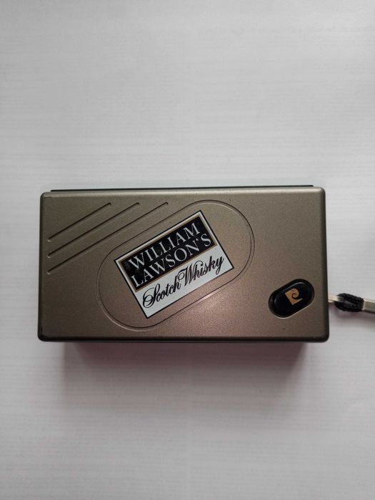 Máquina Fotográfica Analógica Descartável William Lawson's – Edição Promocional Vintage