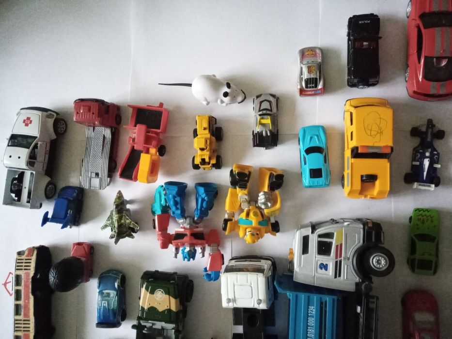 Машинки модельки на вес