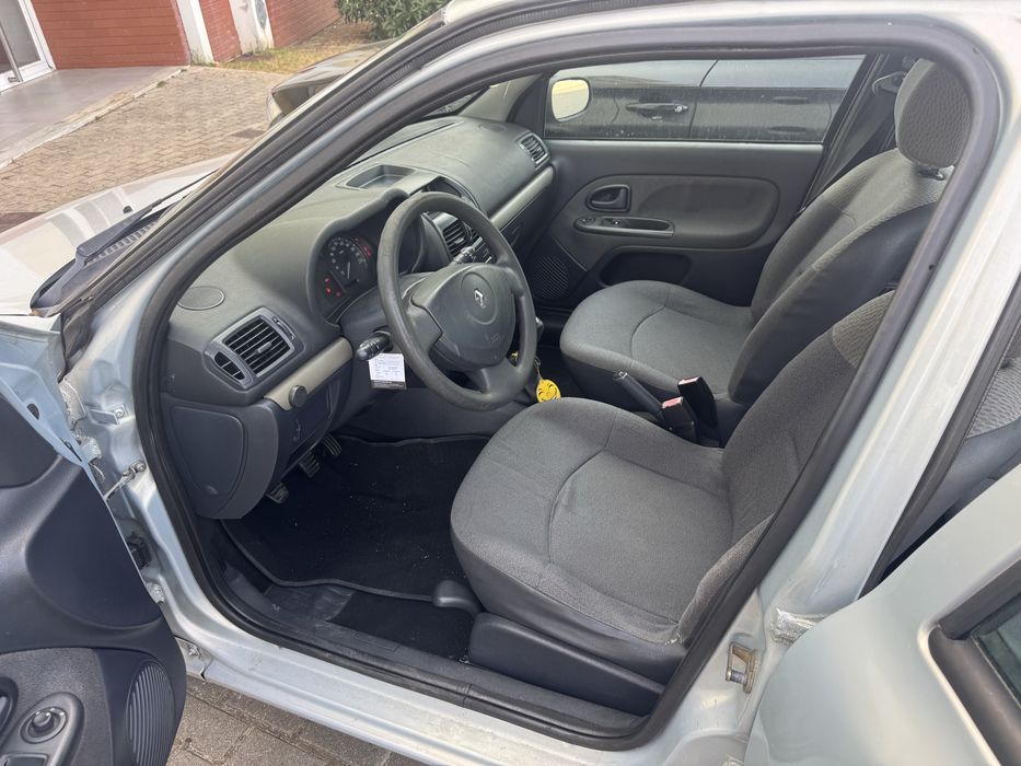 Clio  ano 2003 dci