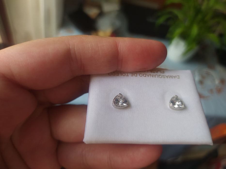 Brincos triangulares prata 925 NOVO