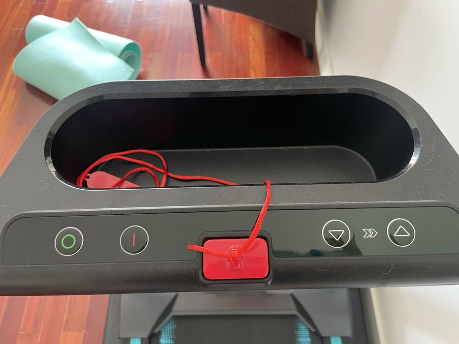 Passadeira cecotec com apoio para abdominais e suporte para pesos