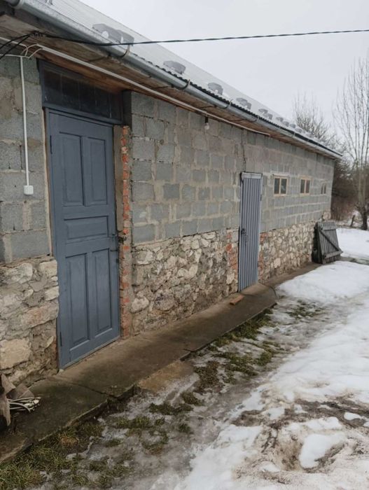 Продається будинок-господарство в Кам'янець-Подільському р-ні