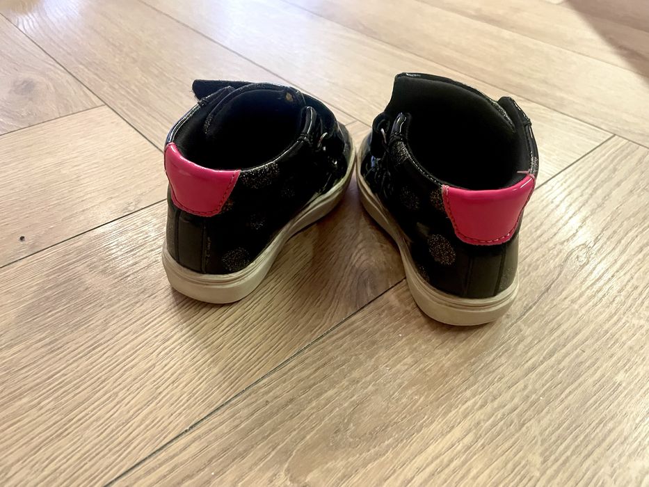 Buty za kostkę dla dziewczynki