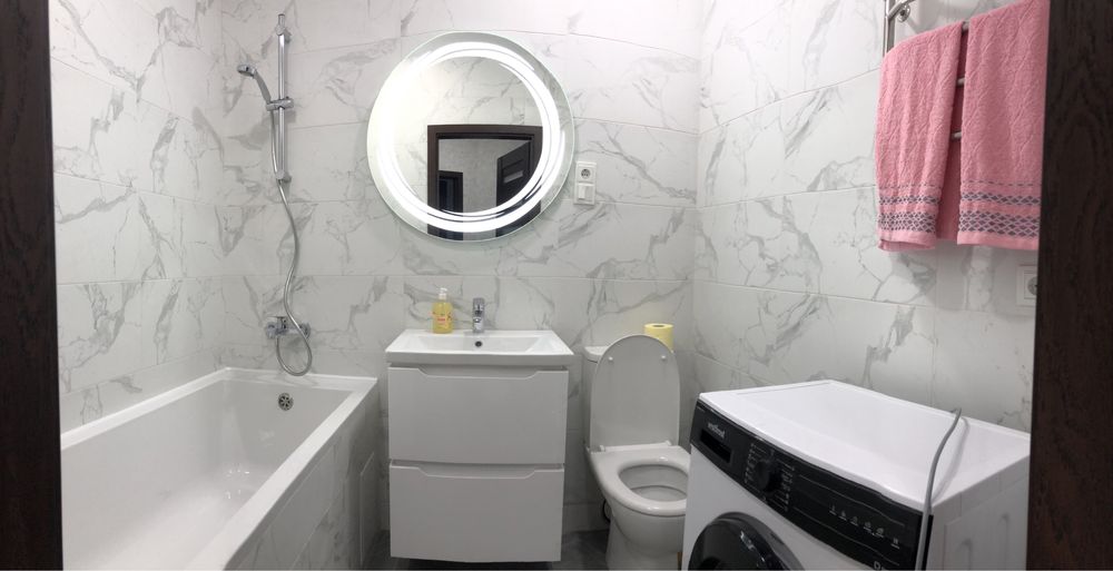 1-кімн.кв. Новобудова по вул.Зарічанській.  Подобово/На місяць.