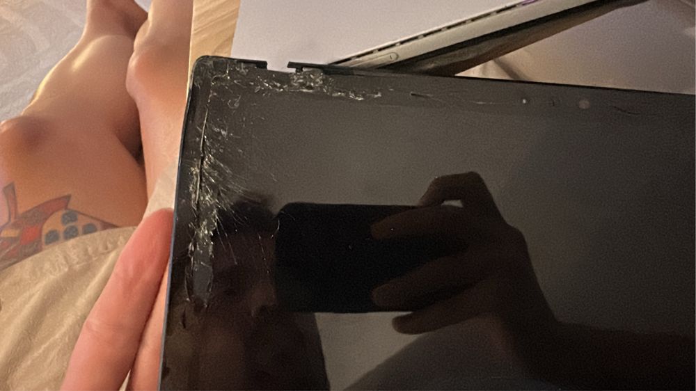 Surface Pro 6 I7-8 / 8GB