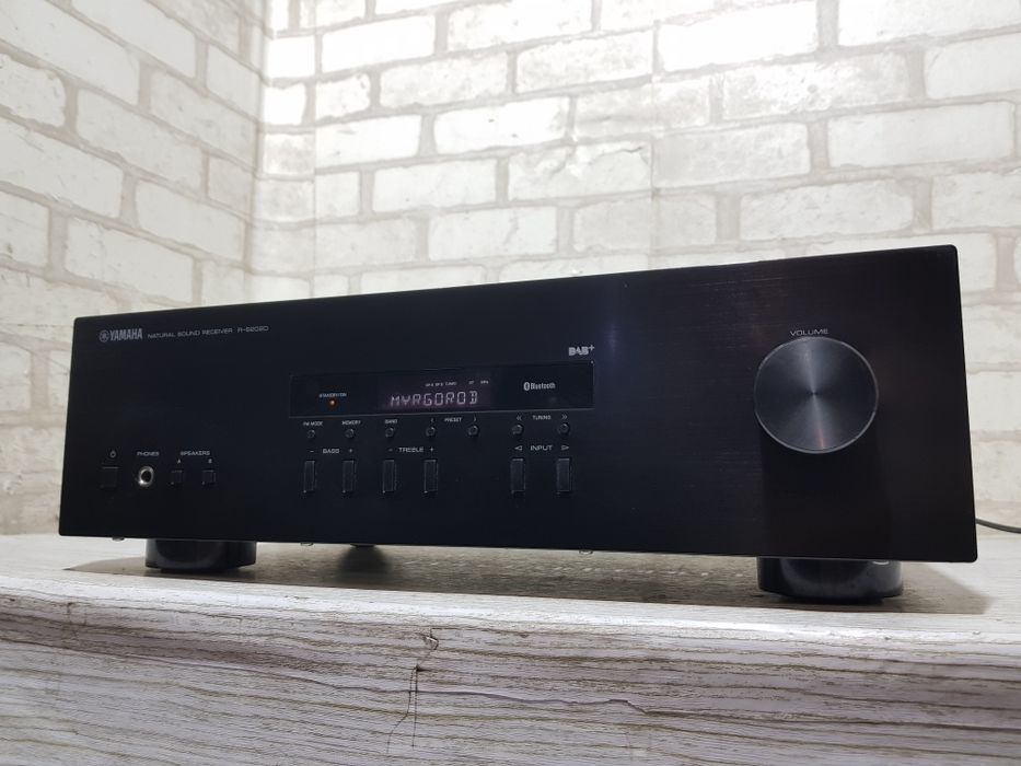 Стерео ресивер YAMAHA R-S202D, *2x100 Вт, Bluetooth, DAB/DAB+ б/у з Німеччини