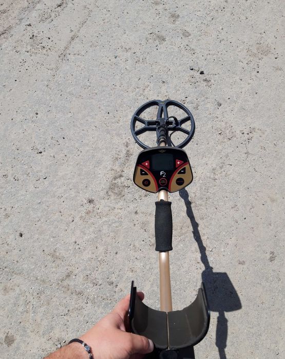 Металошукач Fisher f 2