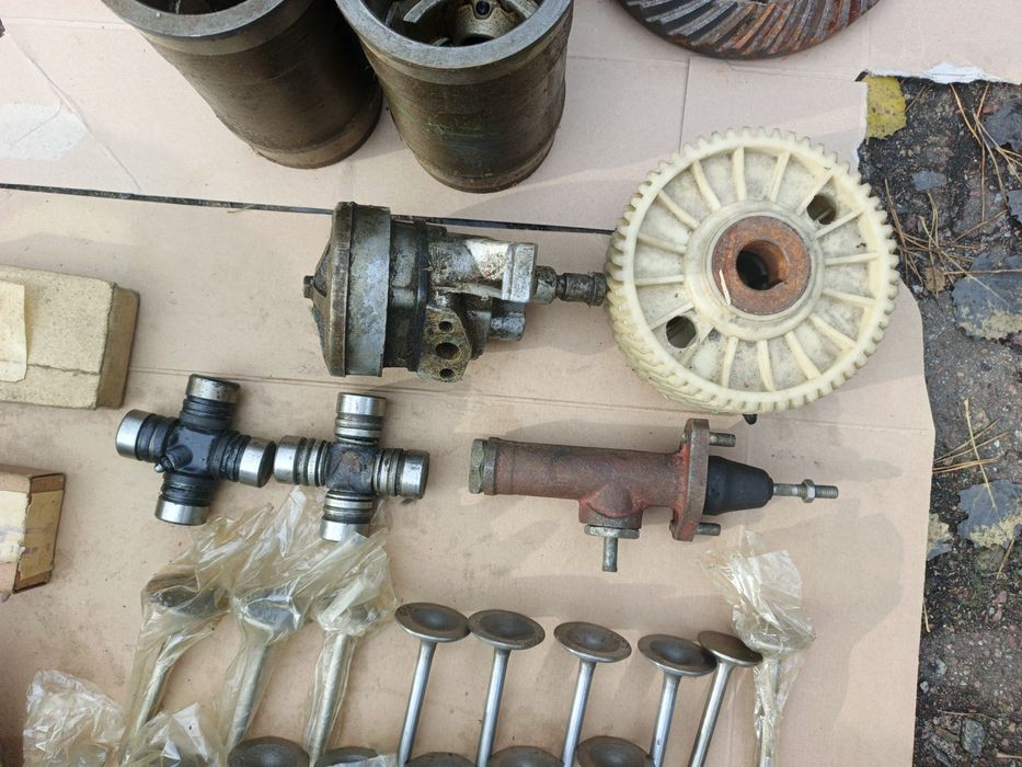 Клапана та вкладиші газ уаз 402