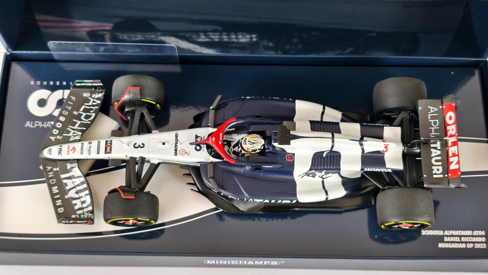 1:18 F1 Minichamps Alphatauri AT04 #3 Daniel Ricciardo GP Hungria 2023