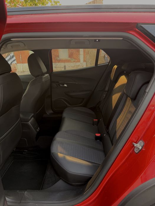 Peugeot e-2008 Allure Pack