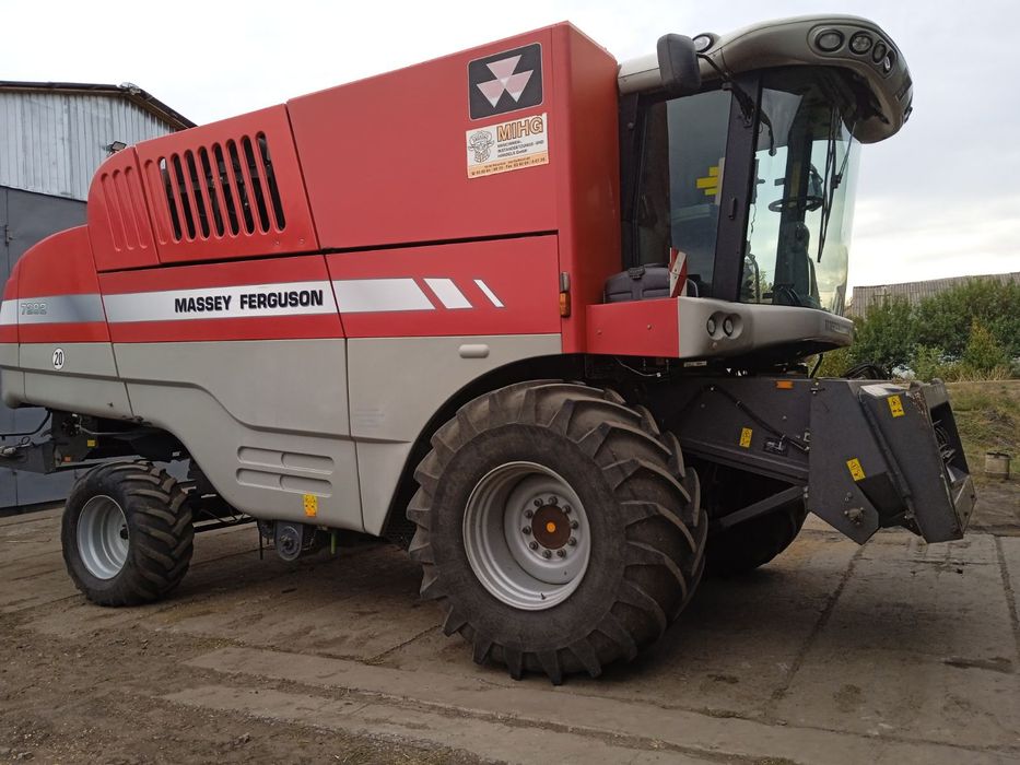 Комбайн масей фергюсон 7282