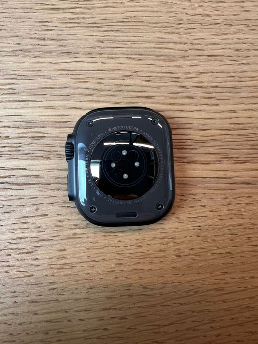 Apple Watch Ultra 2 Titanium Black – komplet akcesoriów