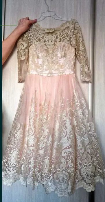 Святкова нарядна, весільна, випускна сукня