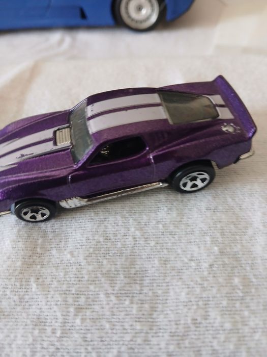 Hot wheels diversos