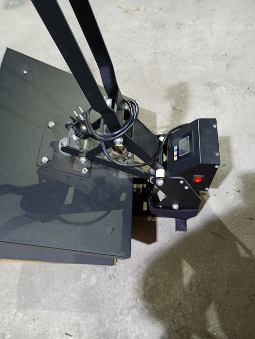 Automatyczna Prasa Termotranswerowa