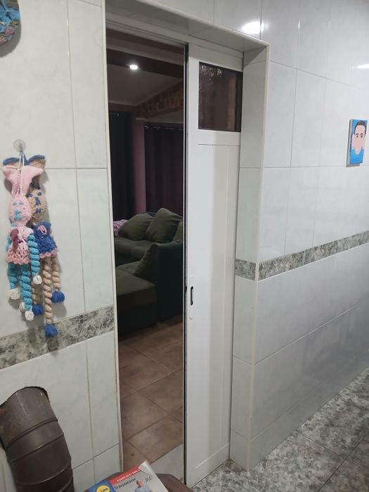 Porta de correr em alumínio