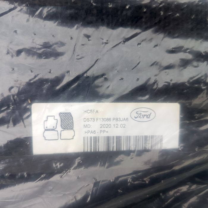 Oryginalne dywaniki welurowe Ford Mondeo MK5