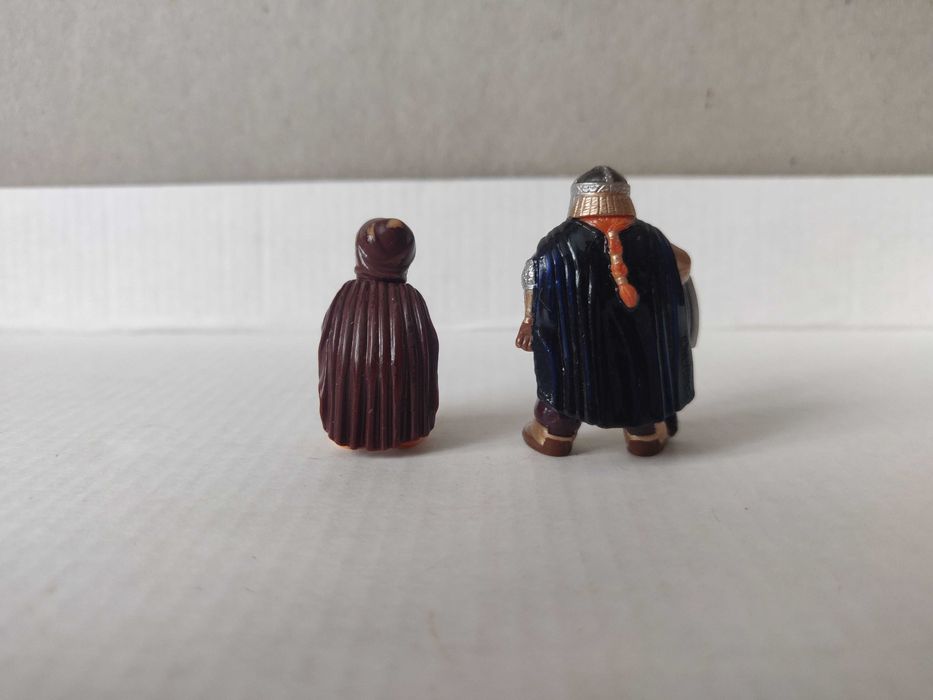 Kinder Surprise коллекционные фигурки Gimli и Бильбо (Германия 2001г)