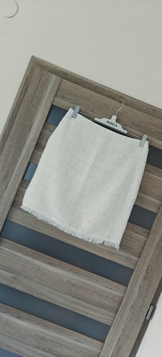 Tweedowy zestaw marynarka i spódnica Mohito roz S