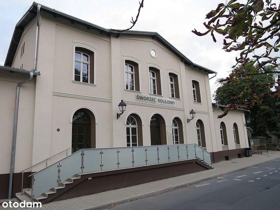 Lokal użytkowy w budynku dworca w Brzegu Dolnym