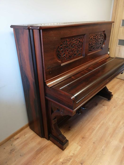 Pianino Steinway & Sons