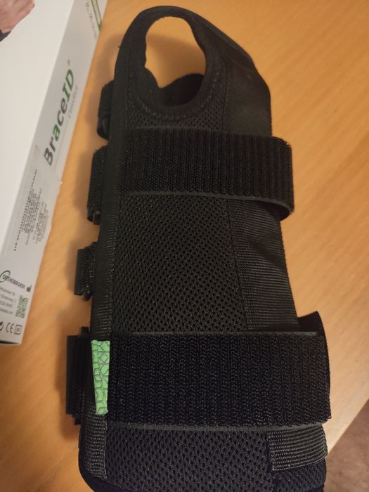 Orteza nadgarstka lewa rozm. L