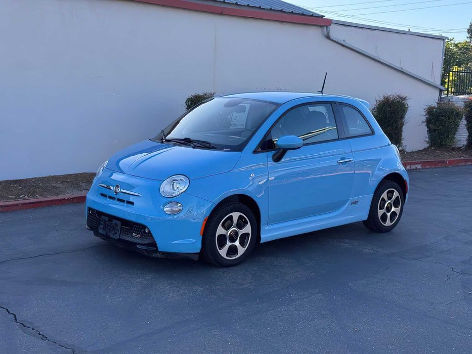 FIAT 500e      2015