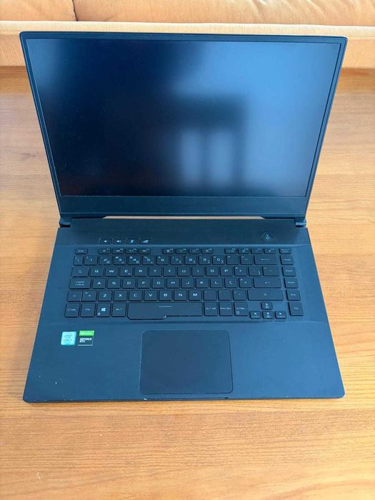 Asus Portátil Gaming - Rog Zephyrus M