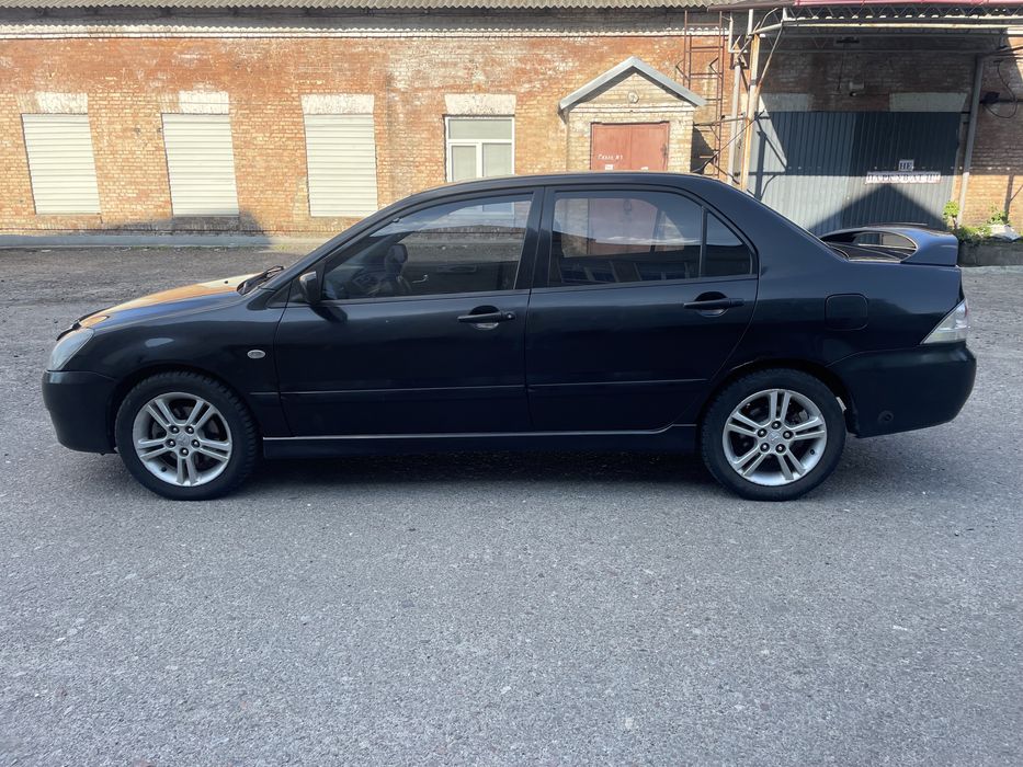Mitsubishi Lancer 9