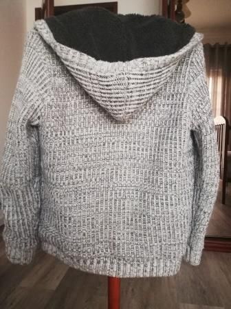 Casaco de Malha com Capuz - Pull and Bear