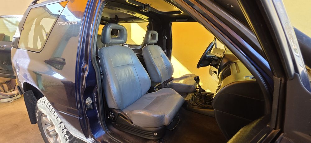 Opel Frontera Sport 2.5 TDS